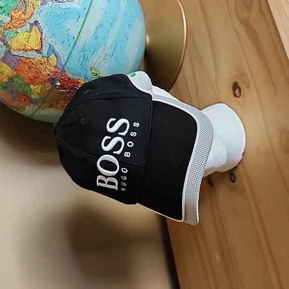 Hugo Boss Other - Hugo Boss adjustable baseball cap Martin Kaymer Collection